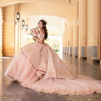Розовое блестящее платье с открытыми плечами, расшитое бисером цветочное платье Quinceanera Платье 2024 Аппликация из пайеток Кружевные блестки Vestidos de 15 Quinceañera